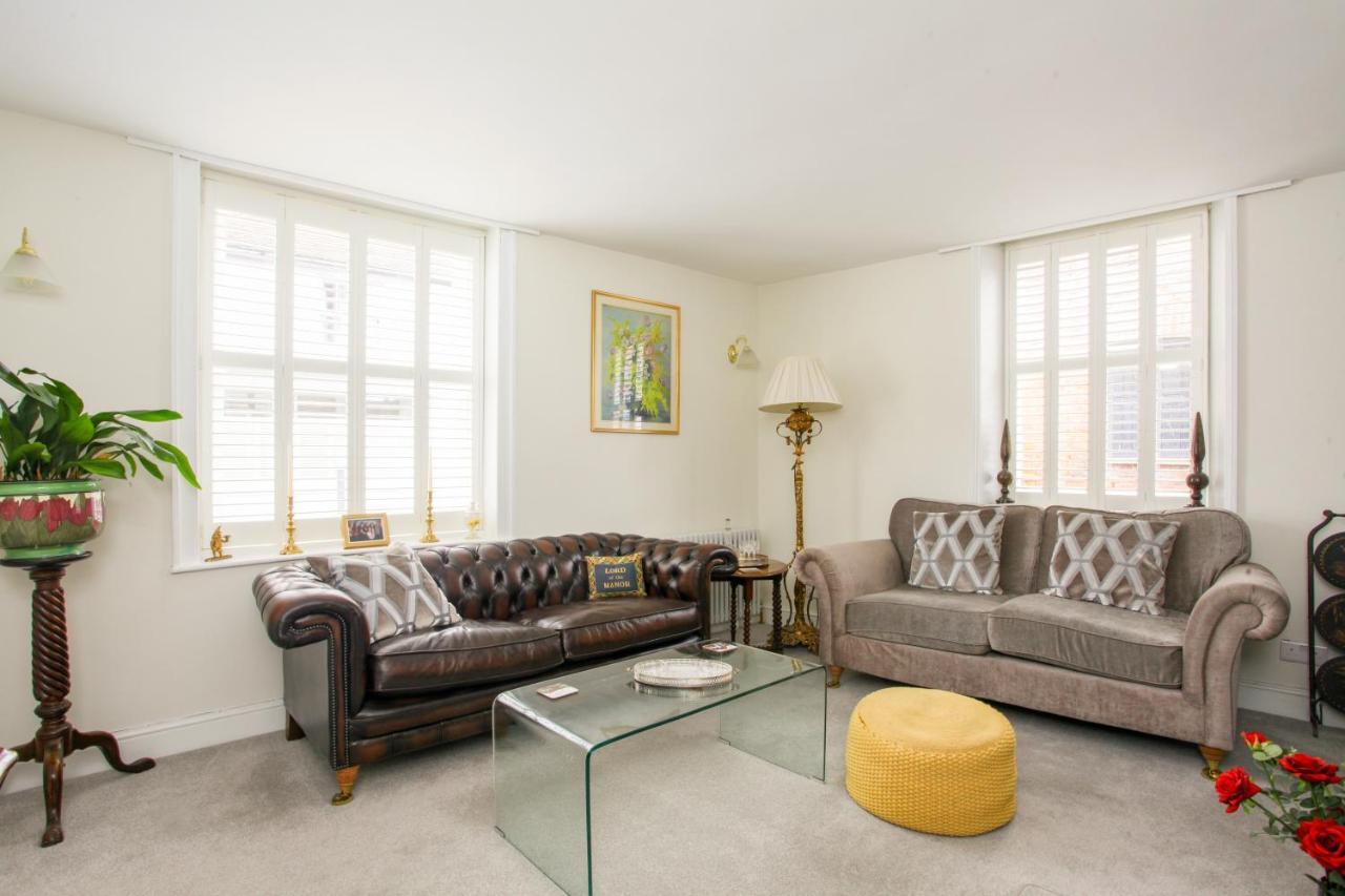 Holiday home Newgate House, *